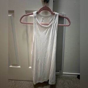 NWT Old Navy Ultralite White Tank